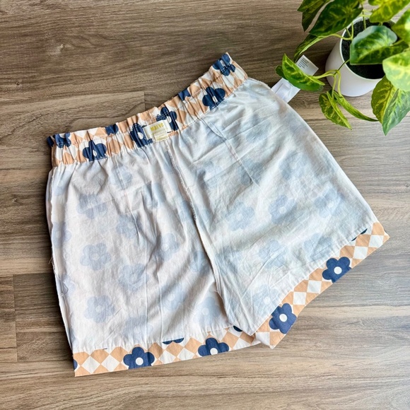 Maeve by Anthropologie Retro Floral Argyle Elastic Waist Paperbag Shorts Size M - Picture 12 of 15